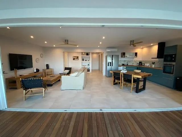 Princess Mahault - Beachfront - Orient Bay - Luxury Apartment Sint Maarten/Saint Martin